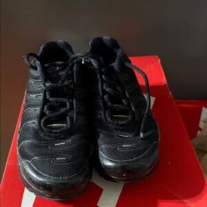 Nike Kids Black Sneakers